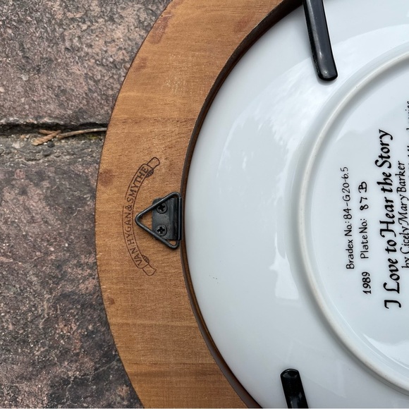 Vintage Plates & Frames. Love Divine, Story, Lord’s My Shepherd, Away in Manger - Picture 7 of 10